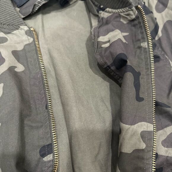 Love Tree Camouflage Bomber Jacket Small - Picture 6 of 6